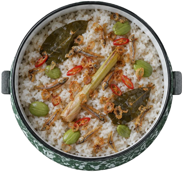 Susun pertama tampak atas: nasi liwet dengan teri, daun salam, serai, dan petai.